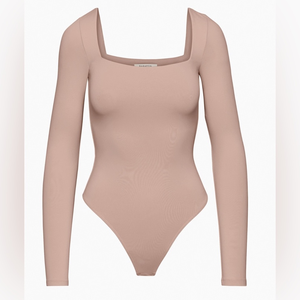 Aritzia Babaton contour square neck long sleeve bodysuit